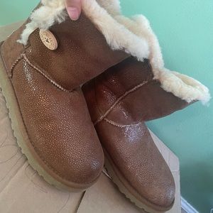 Ugg bailey button boots